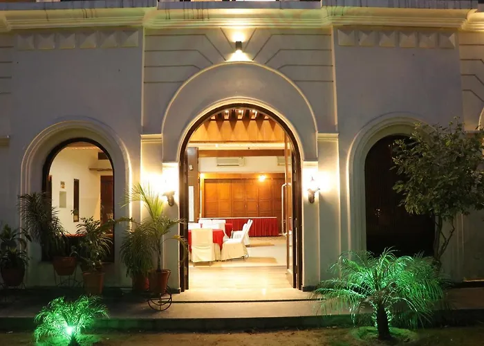 Hotel Pushap Palace