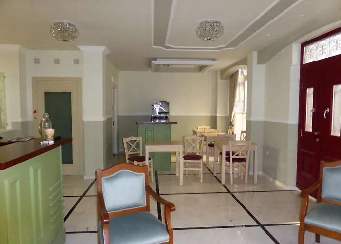 Hotel Tsarsi