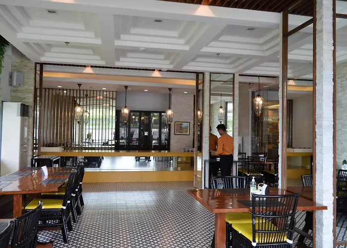 Carlosta Hotel