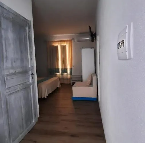 Hotel Made