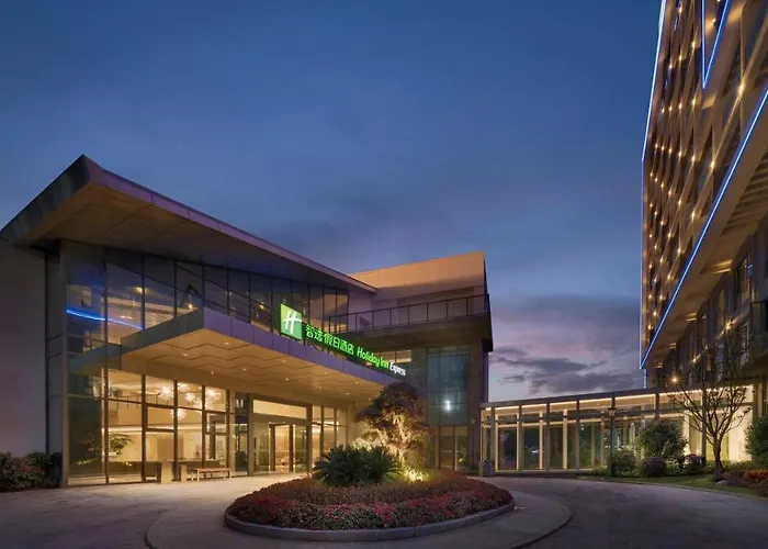 Holiday Inn Express Tengchong Hot-Spring By Ihg