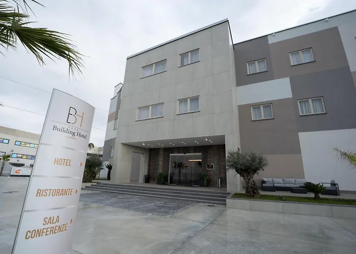 Building Hotel