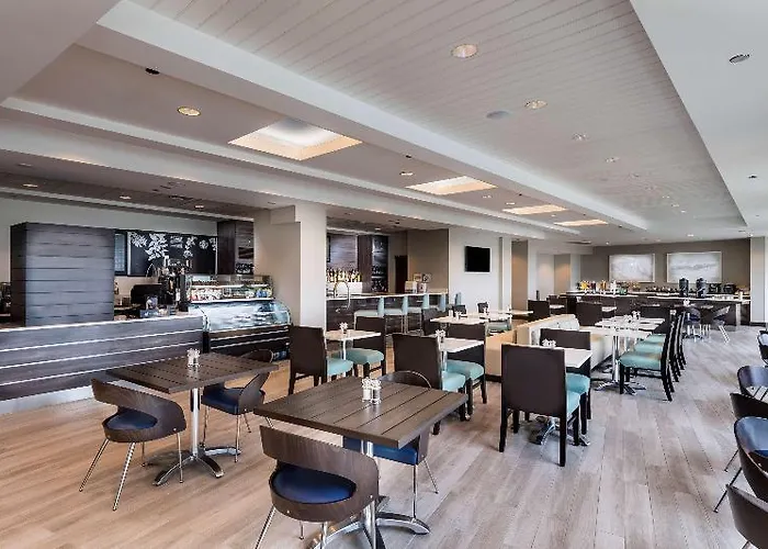 Island House Hotel Orange Beach - A Doubletree By Hilton