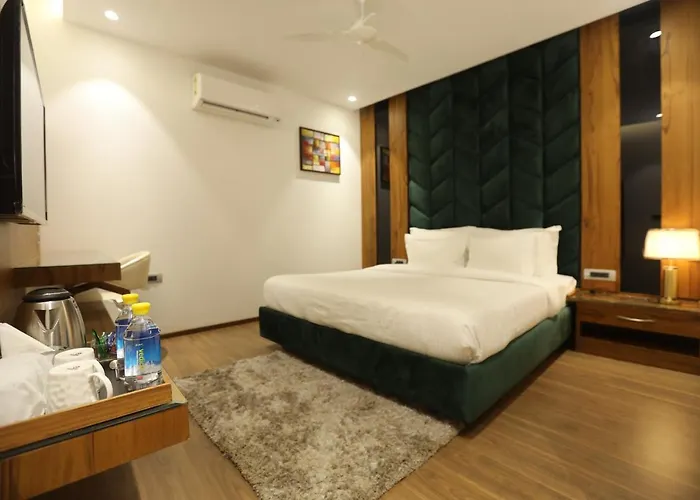 Royal Lalit Grand Hotel