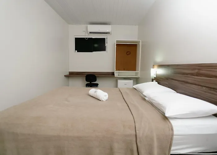 Hotel Verde Mares