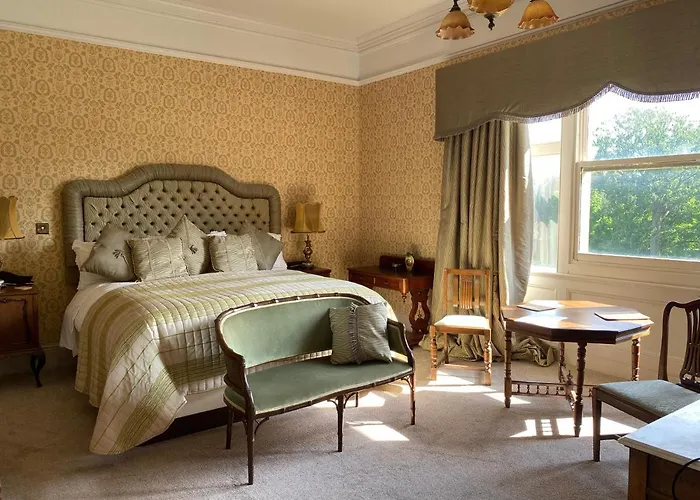 Rossington Hall