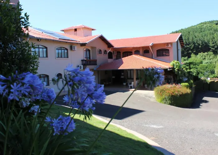 Hotel Colina Verde