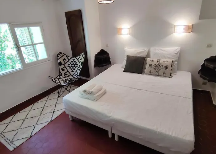 Logis Hotel & Restaurant Du Parc