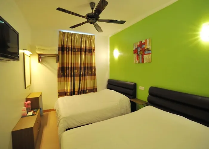Golden Gate Hotel Kemaman By Rvh