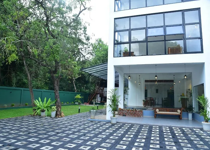 Eden Grand