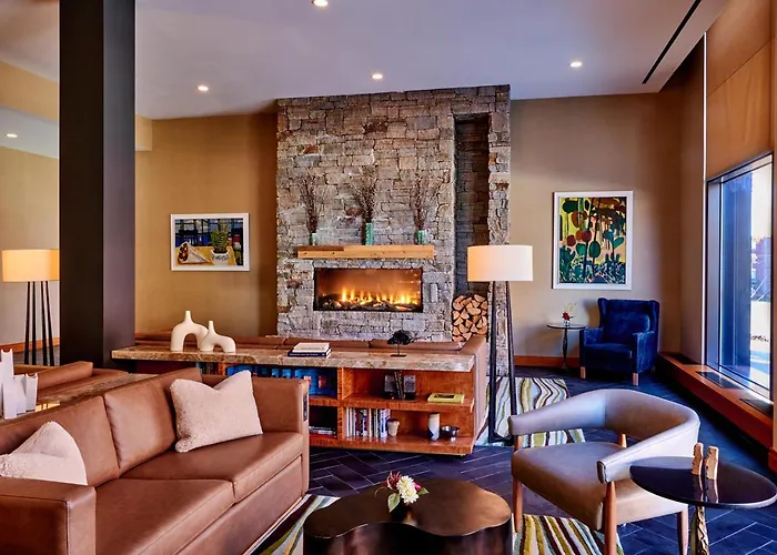 Lockwood Hotel