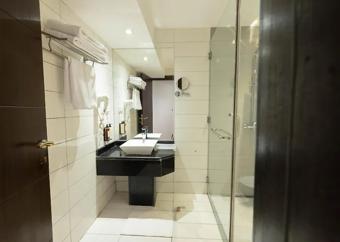 Mira Business Hotel