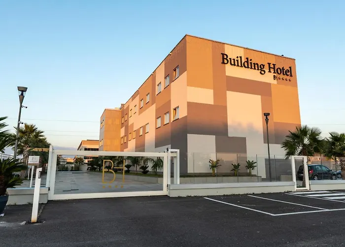 Building Hotel