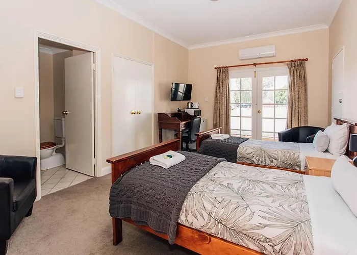 Settlers Hotel York