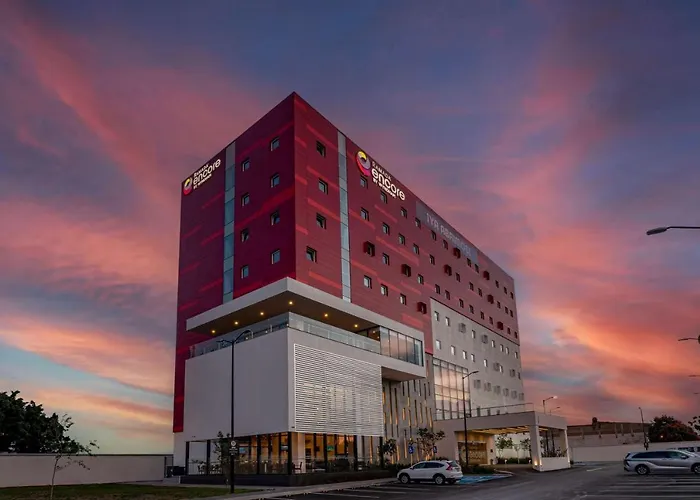Ramada Encore By Wyndham Guadalajara Aeropuerto