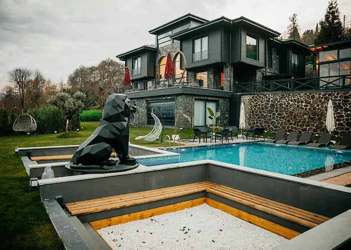 Cathan Art Hotel