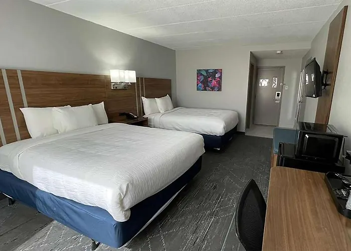 Days Inn & Suites By Wyndham Springfield Oh