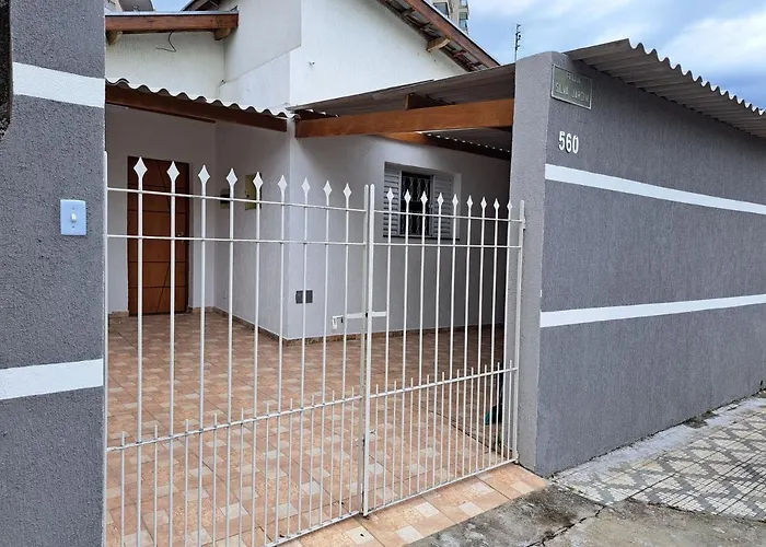 CASA LUGAR TOP - prefeitura, UNITAU, hospital e Av do Povo