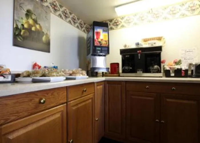 Americas Best Value Inn Macomb