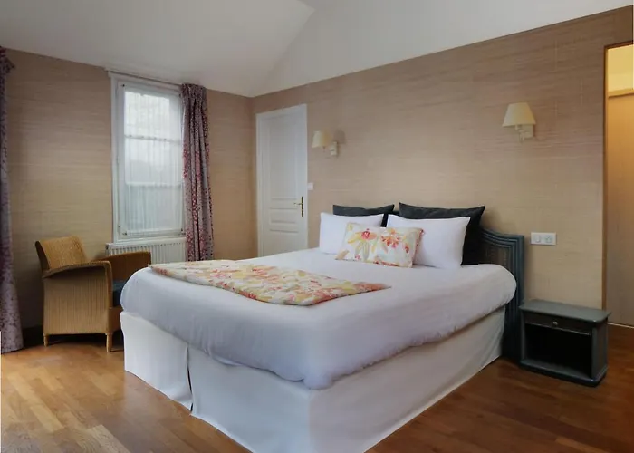 Logis Hotel Les Fuchsias