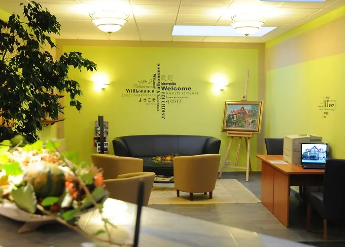 City Hotel