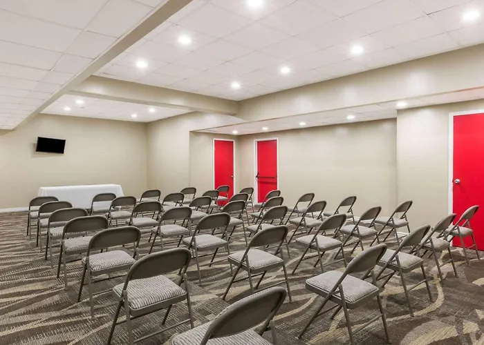 Ramada By Wyndham Yonkers