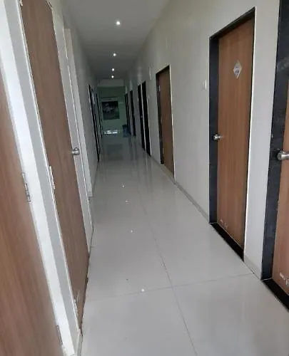 Hotel Aaditya Palace