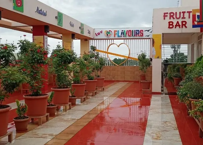 Hotel Aaditya Palace
