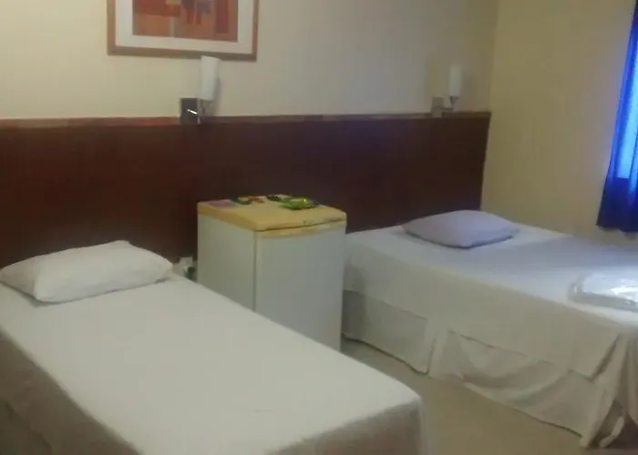 Hotel Dois Candangos