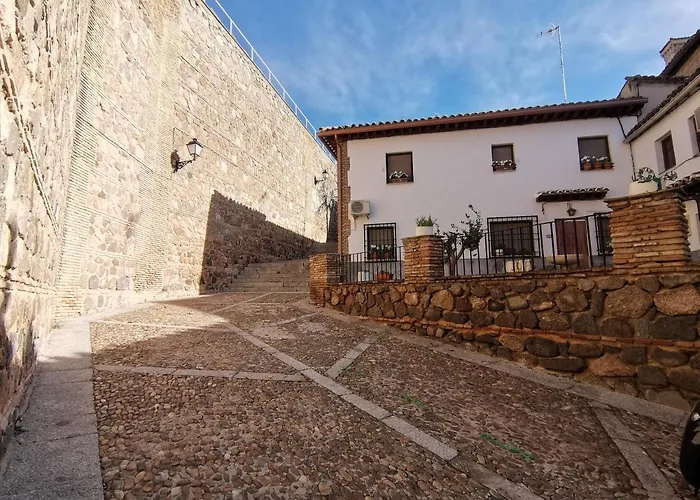Casa Alfonso Toledo