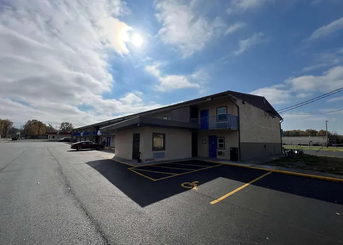 Super 8 By Wyndham Paducah I-24 Exit 4