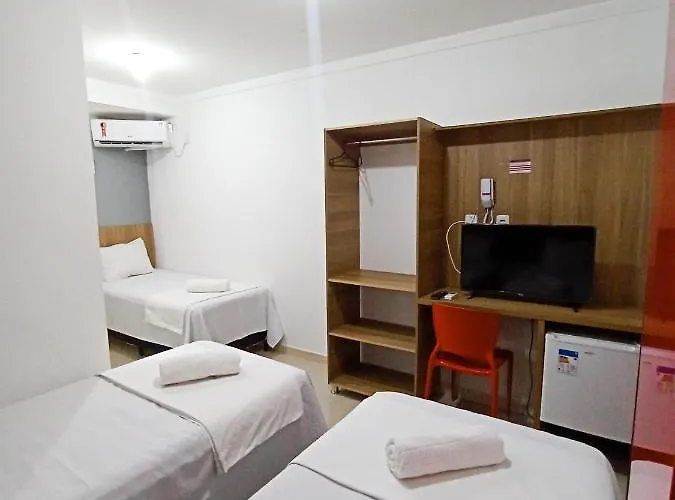 Hotel Pinheiro Center