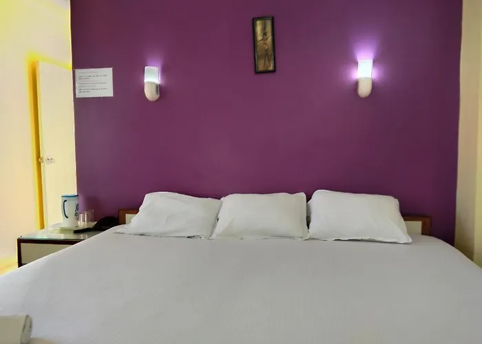 Hotel Mira International !! Beach Nearby