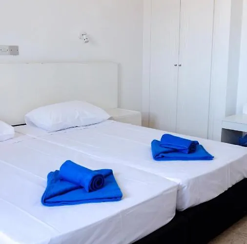Amore Hotel Apts