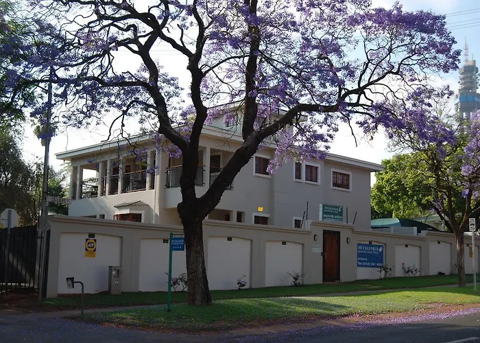Muckleneuk Guest House