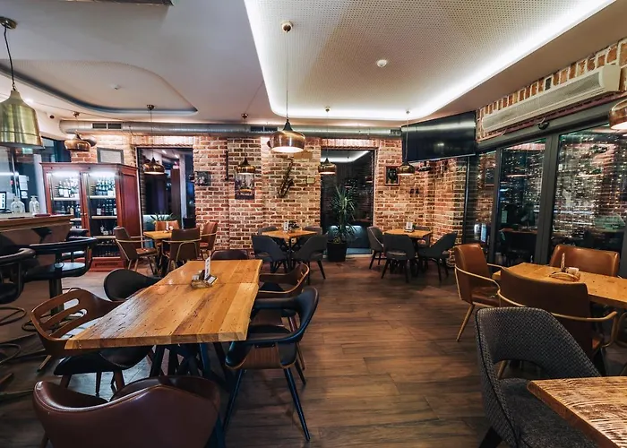 Urbanista Hotel & Bar