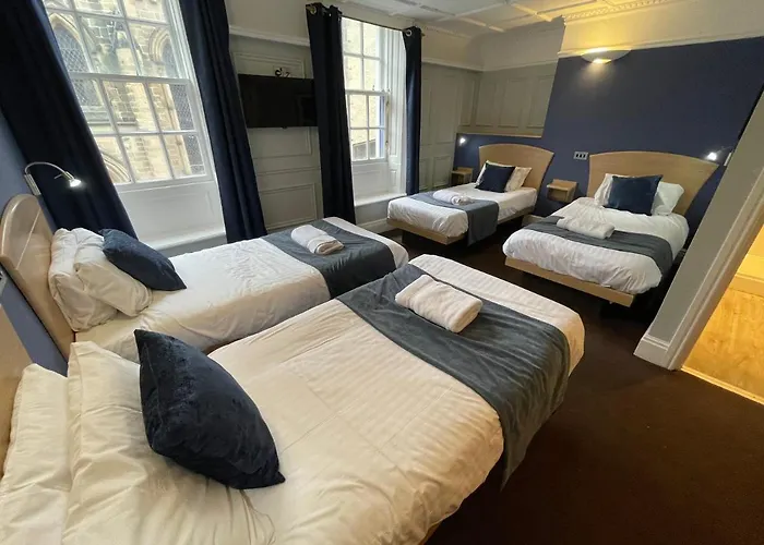 The George Hotel