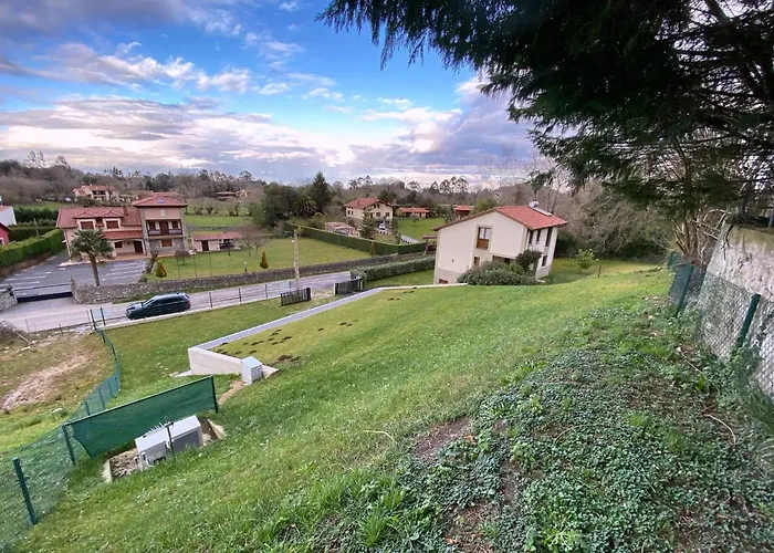 La Casa de Hierba - Casa de campo de diseño con jardín y wifi cerca de las playas de Llanes