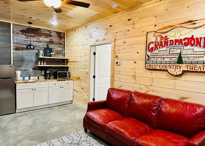 Knotty Squirrel Cabins