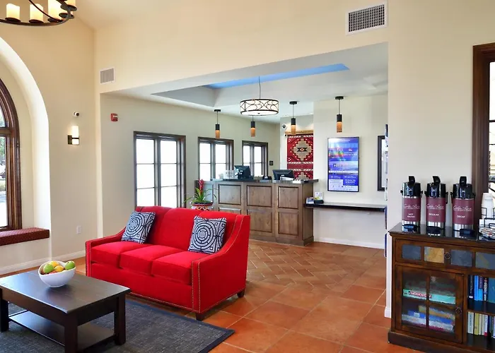 Lamplighter Inn & Suites At Sdsu