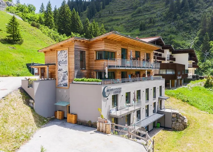 Mondschein Hotel&Chalet Ski-In Ski-Out Luxus am Arlberg