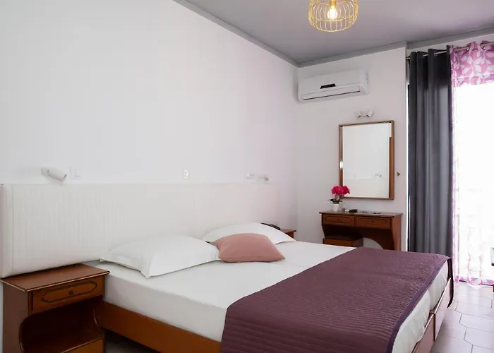 Sea Breeze Hotel
