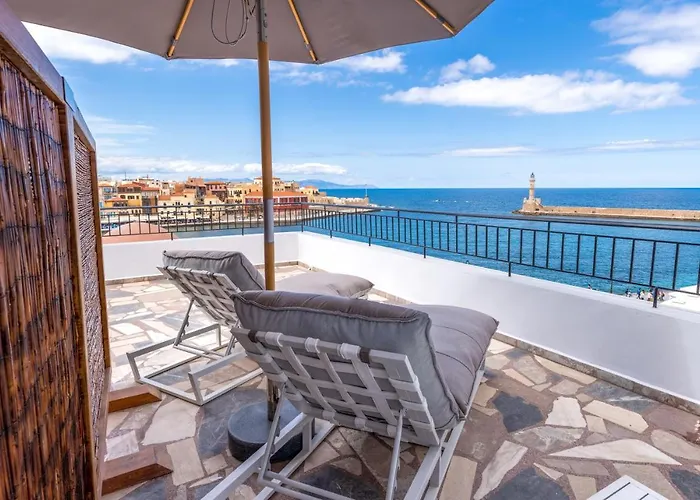 Amphitrite Hotel