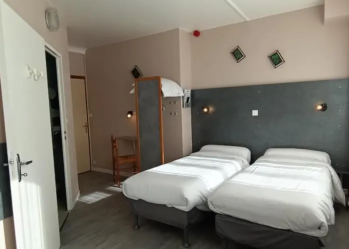 Hotel Du 6 Juin