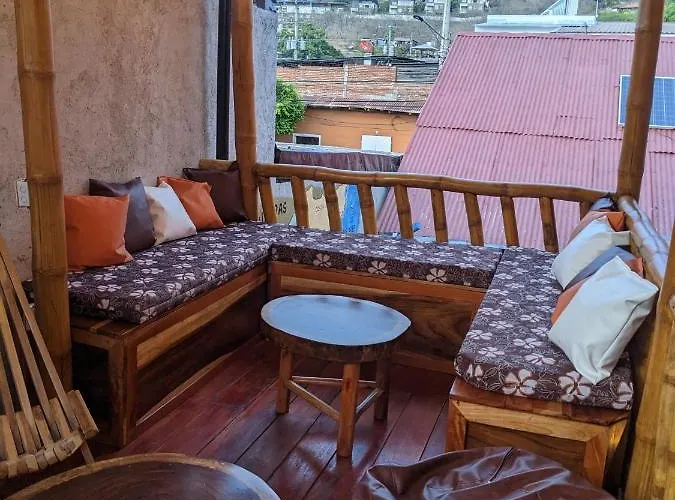 Chale'S House Hotel