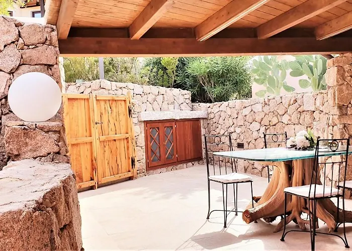Monica Luxury House