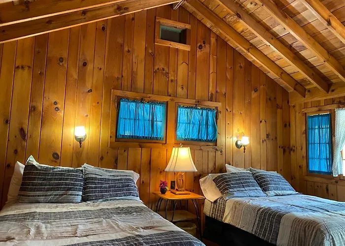 Amber Lantern Duplex Cottage