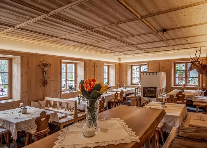 Landhotel Gasthof Zum Loewen