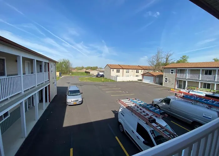 Stay Inn And Suites