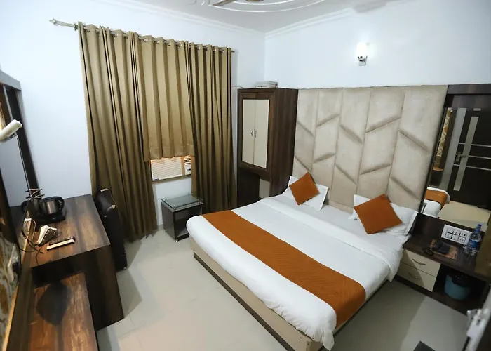 Hotel Malhotra Inn 50 Meter From Golden Temple